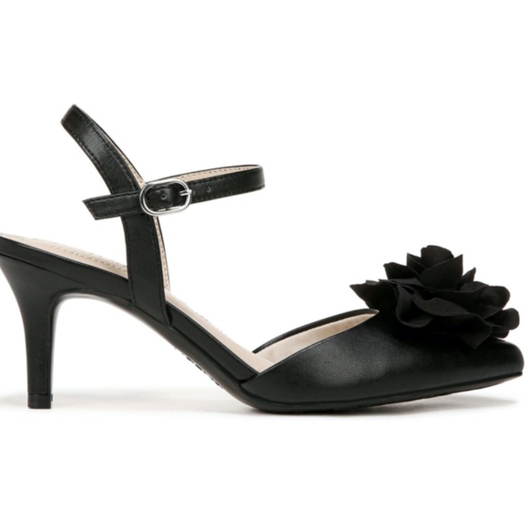 LifeStride Sasha 2 Women's Slingback Pumps (WIDE) - Picture 1 of 8